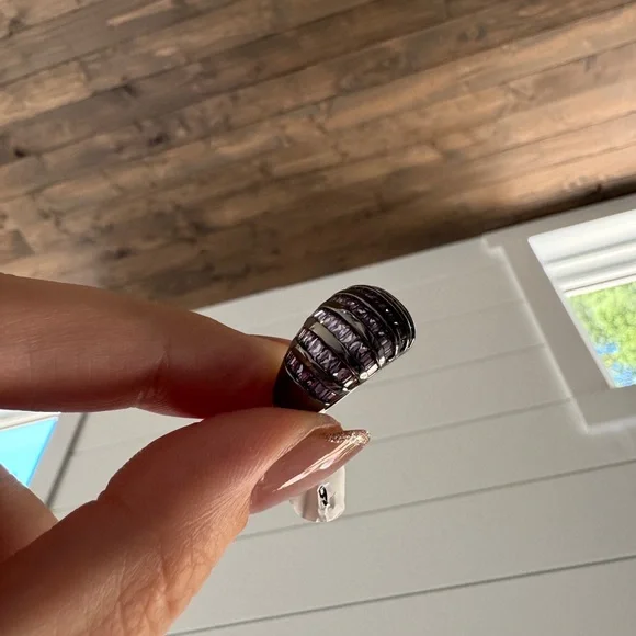 BP Sirens Collection! - Picture 3 of 4